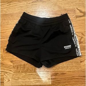 Adidas athletic short